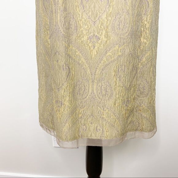 Tahari Scoop Neck Sleeveless Gold Brocade Sheath Dress w/Organza Trim NWOT Sz 10 - Picture 12 of 16